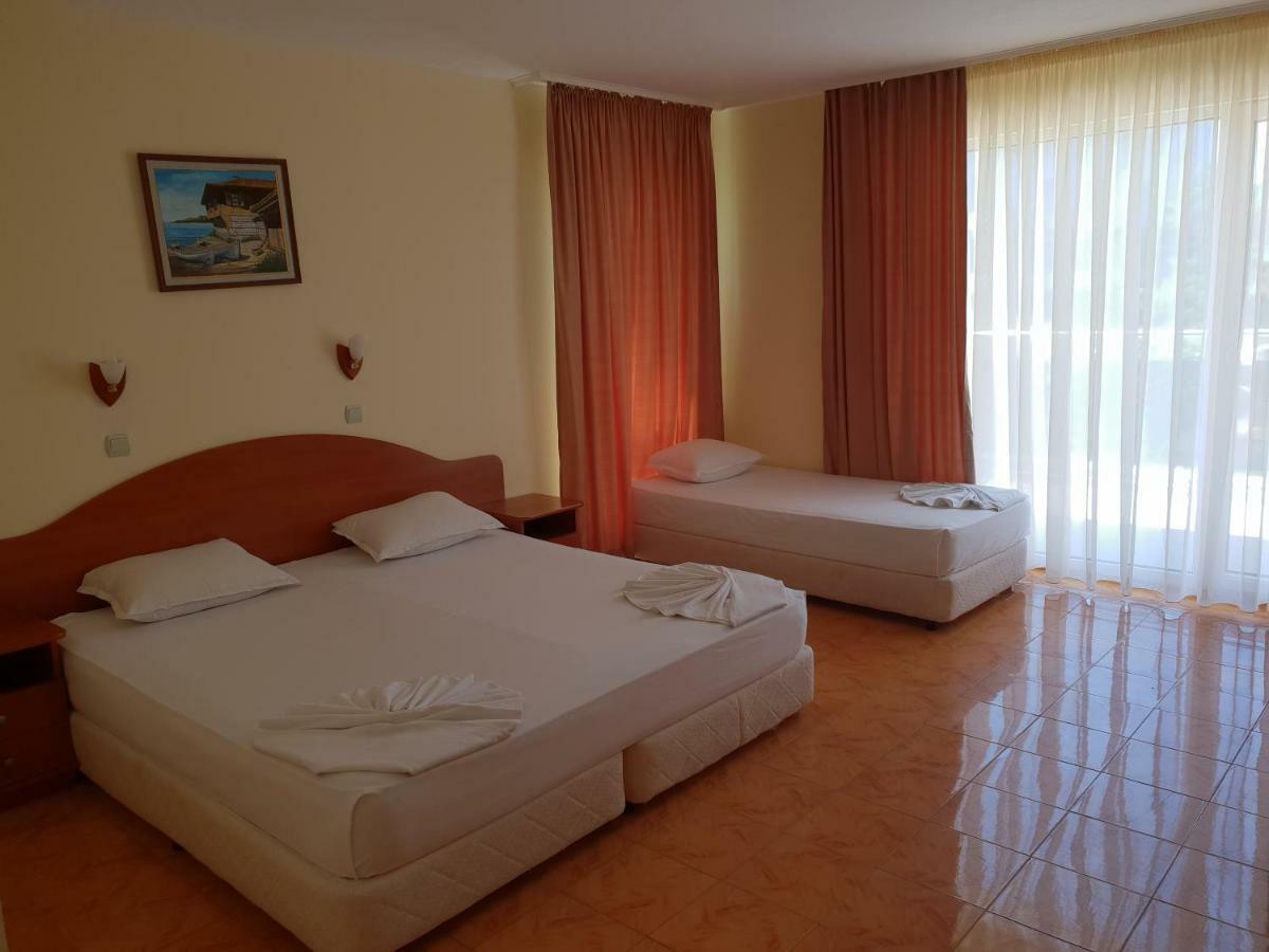 Hotel Sunny Sozopol Bagian luar foto