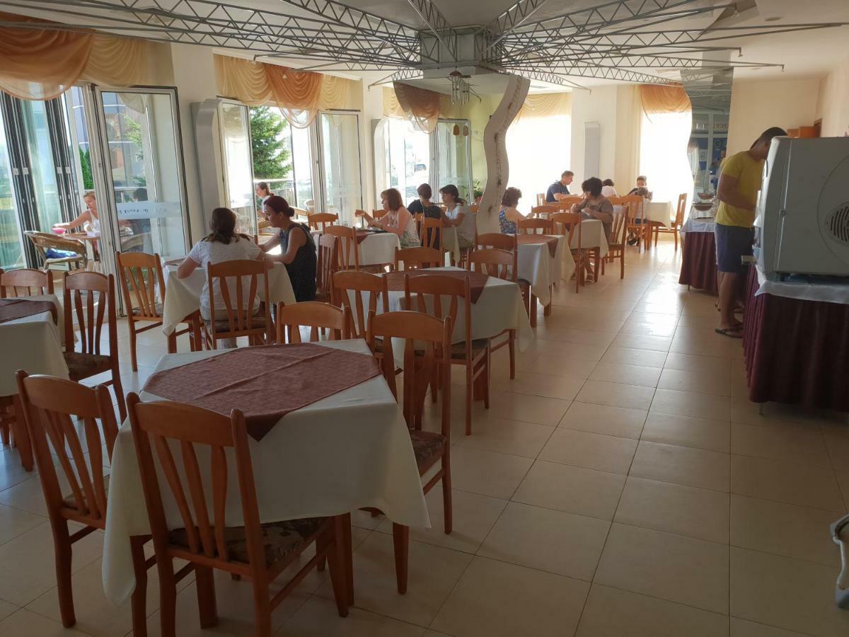 Hotel Sunny Sozopol Bagian luar foto